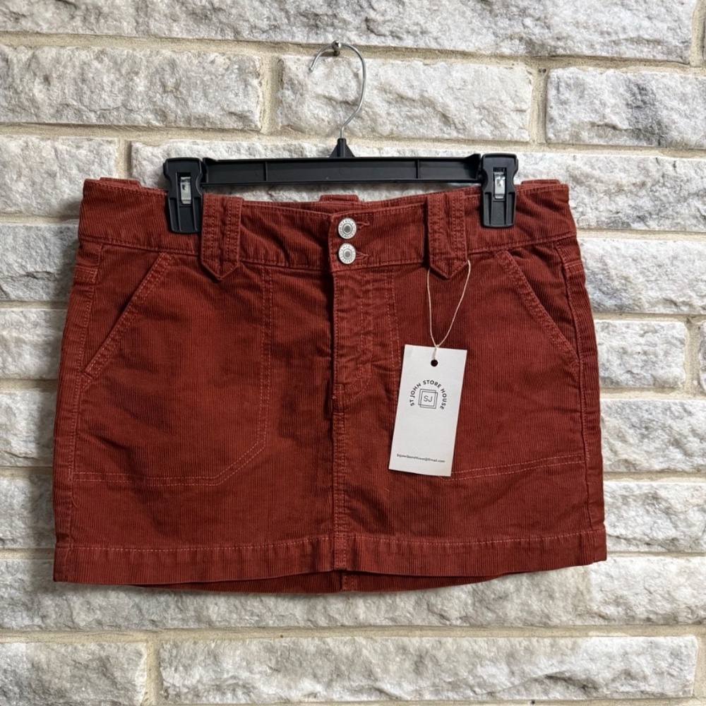 Vintage American Eagle Corduroy Mini Skirt with Square pockets Sz 6 Y2K